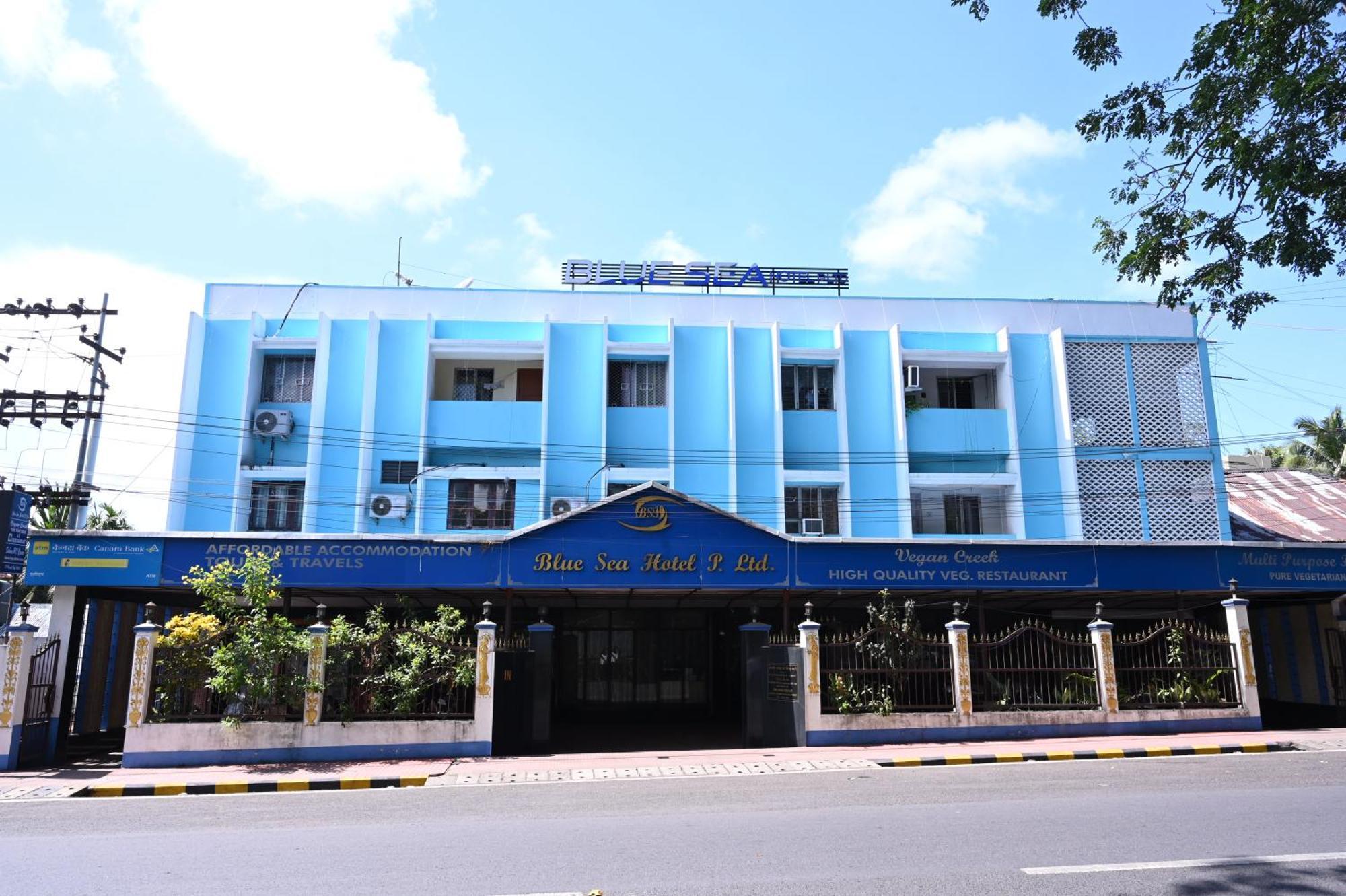 Blue Sea Hotel Порт Блеър Екстериор снимка