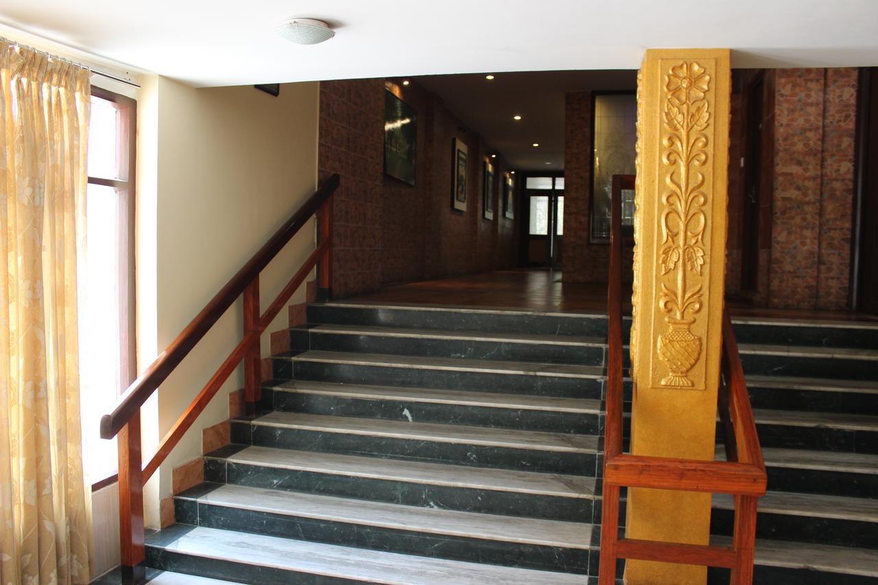 Blue Sea Hotel Порт Блеър Екстериор снимка